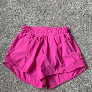 Lululemon Hotty Hot Low Rise Short 4”